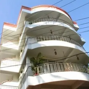 https://rock-n-beach.kerala-hotels.net