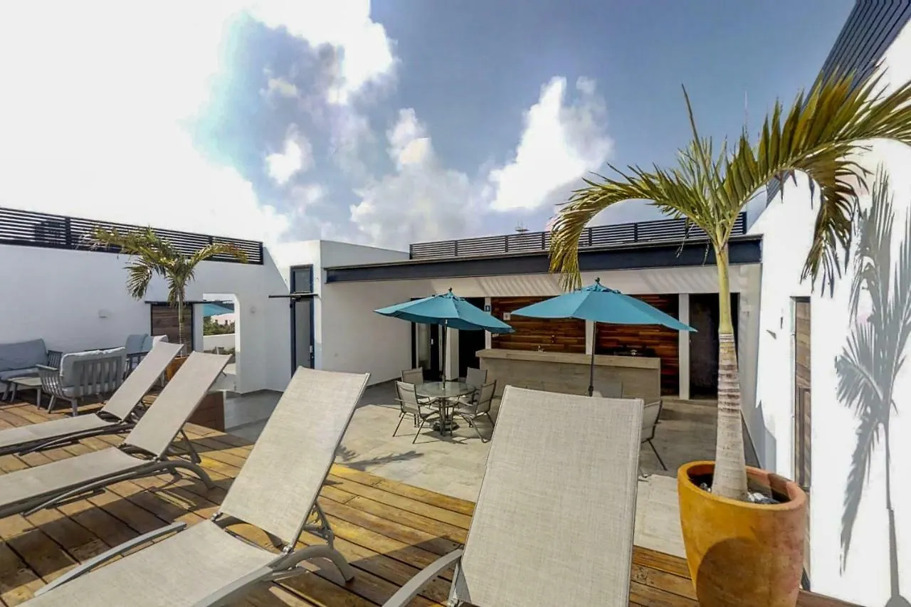 Icono Playa Condos, B307 Playa del Carmen Apartment