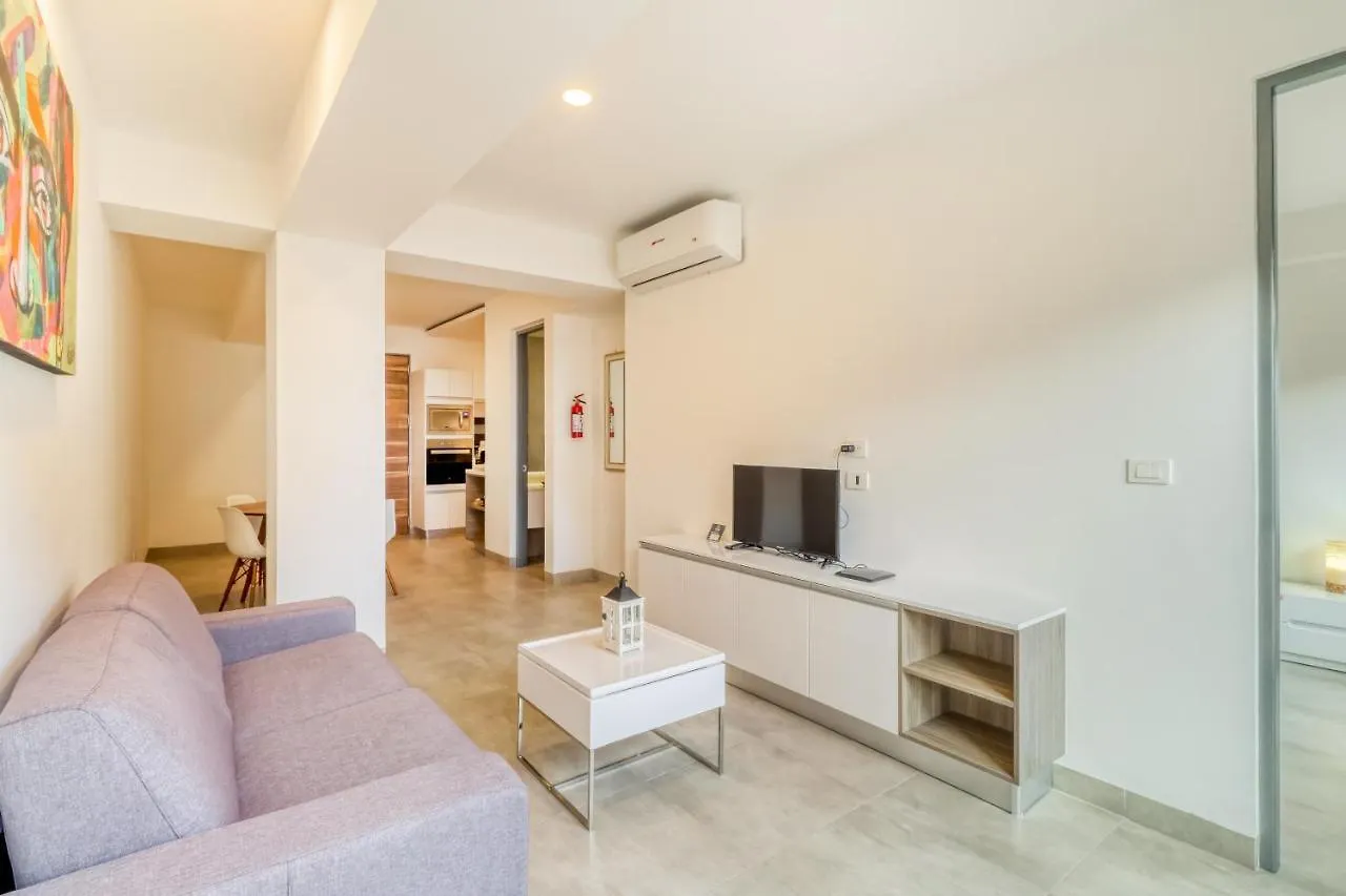 Icono Playa Condos, B307 Playa del Carmen