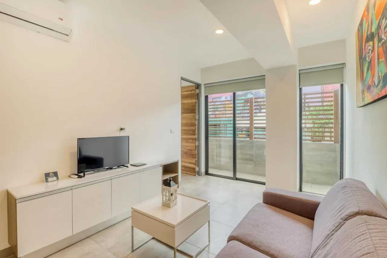 Icono Playa Condos, B307 Playa del Carmen Mexico